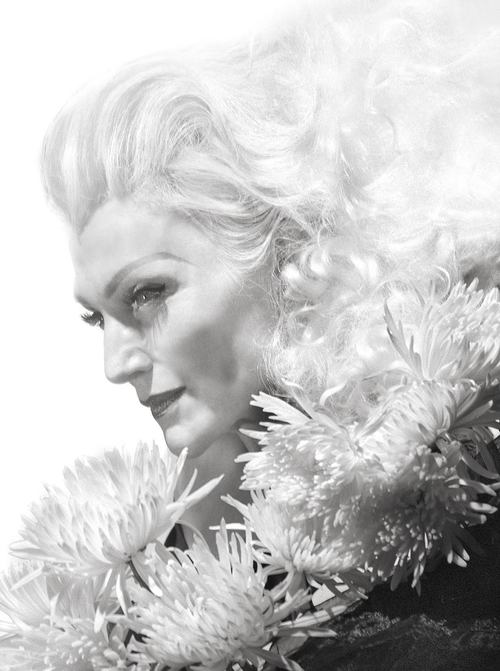 Совсем не старуха: 67-летняя модель Мэй Маск делится секретами красоты ...